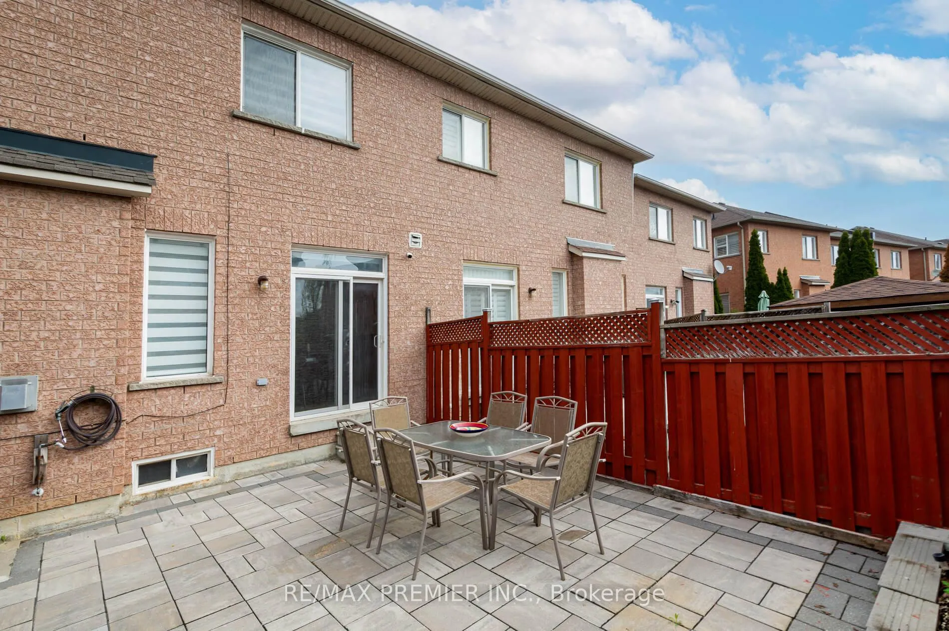 Photo 38 of 140 Dolce Crescent, Vaughan, Vellore Village — HOMEH