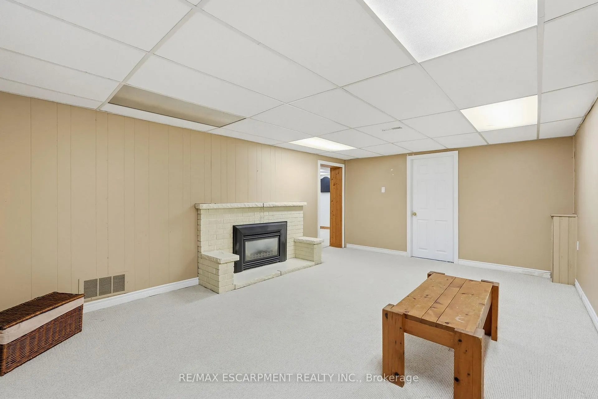 Photo 36 of 21 Brian Boulevard, Hamilton, Waterdown — HOMEH