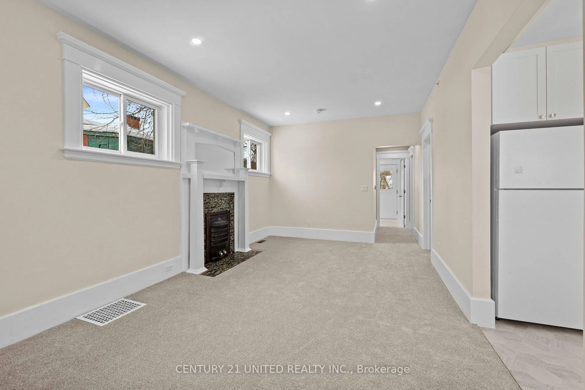 Photo 12 of 375 Downie Street, Peterborough, Town Ward 3 — HOMEH