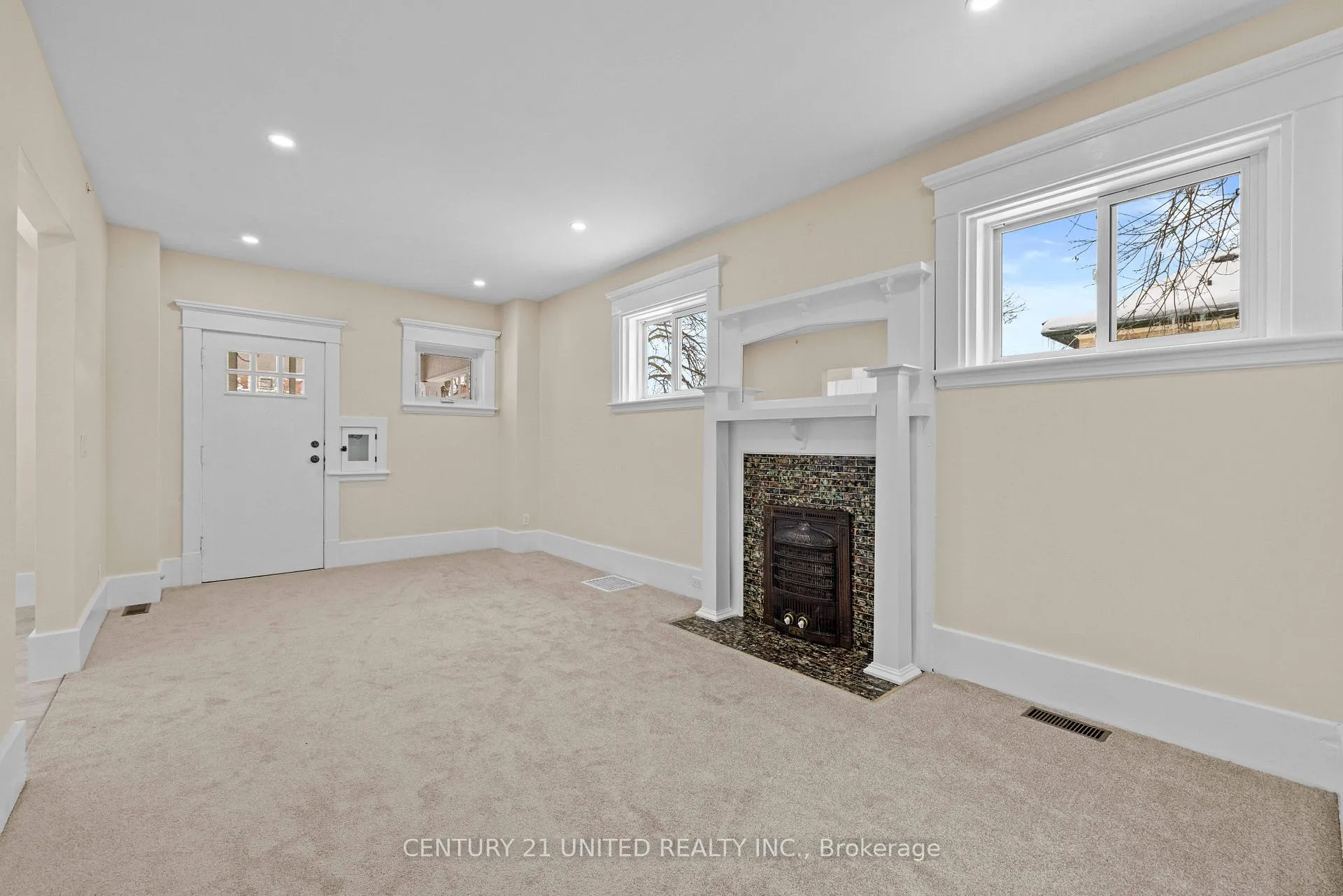 Photo 13 of 375 Downie Street, Peterborough, Town Ward 3 — HOMEH
