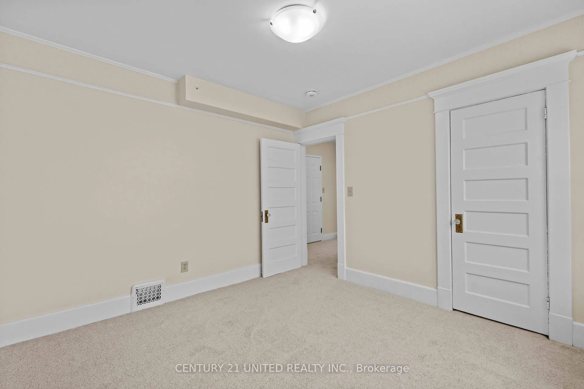 Photo 16 of 375 Downie Street, Peterborough, Town Ward 3 — HOMEH
