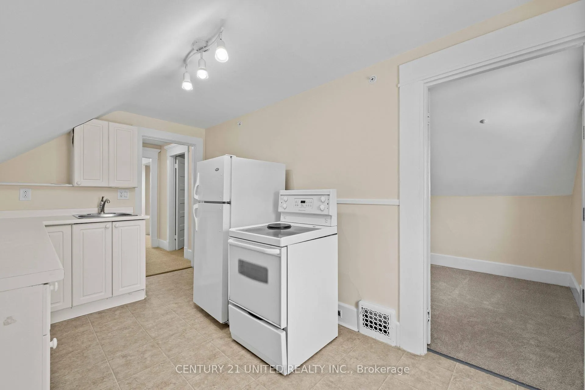 Photo 33 of 375 Downie Street, Peterborough, Town Ward 3 — HOMEH