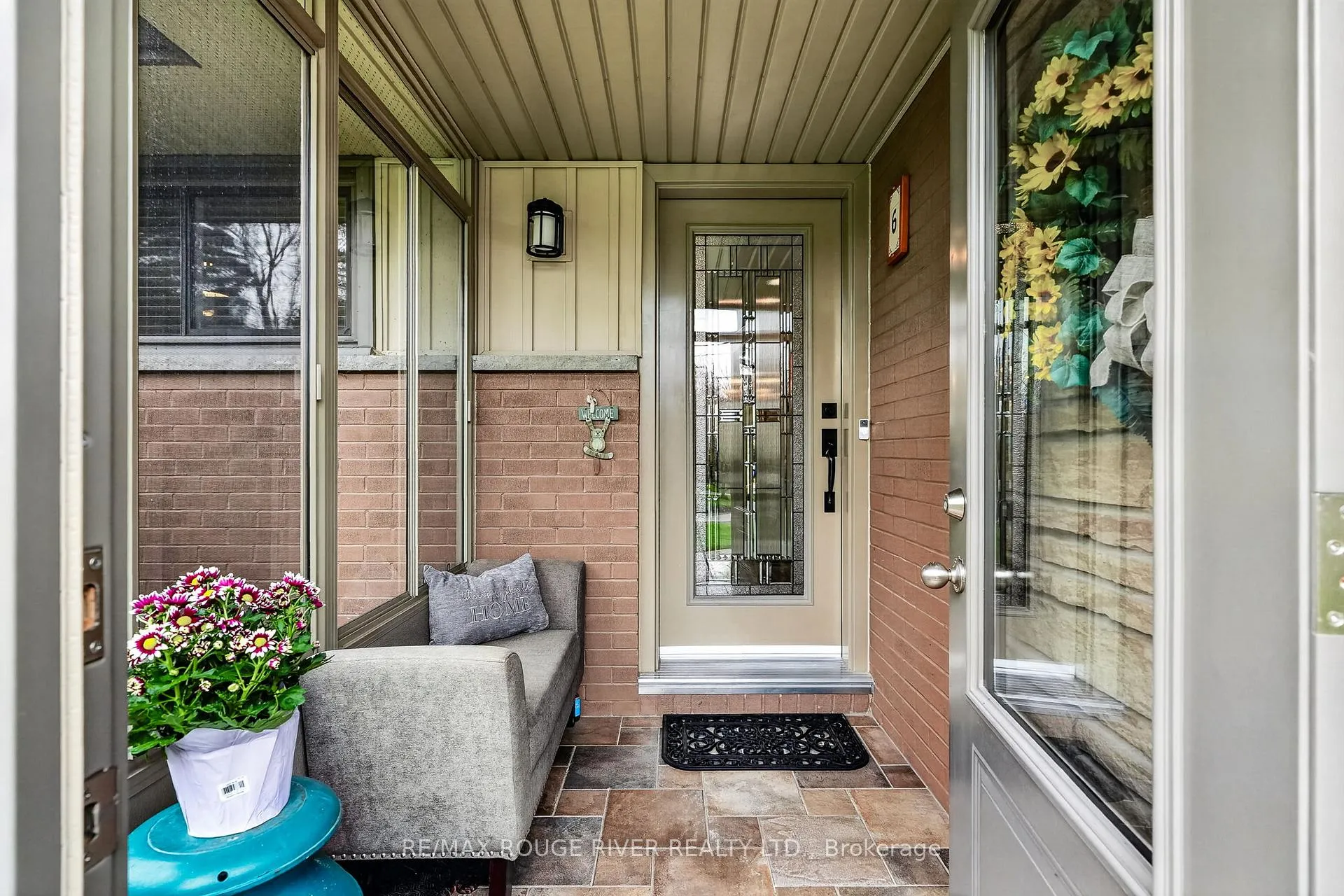Photo 7 of 6 St. Lawrence Place, Cobourg — HOMEH