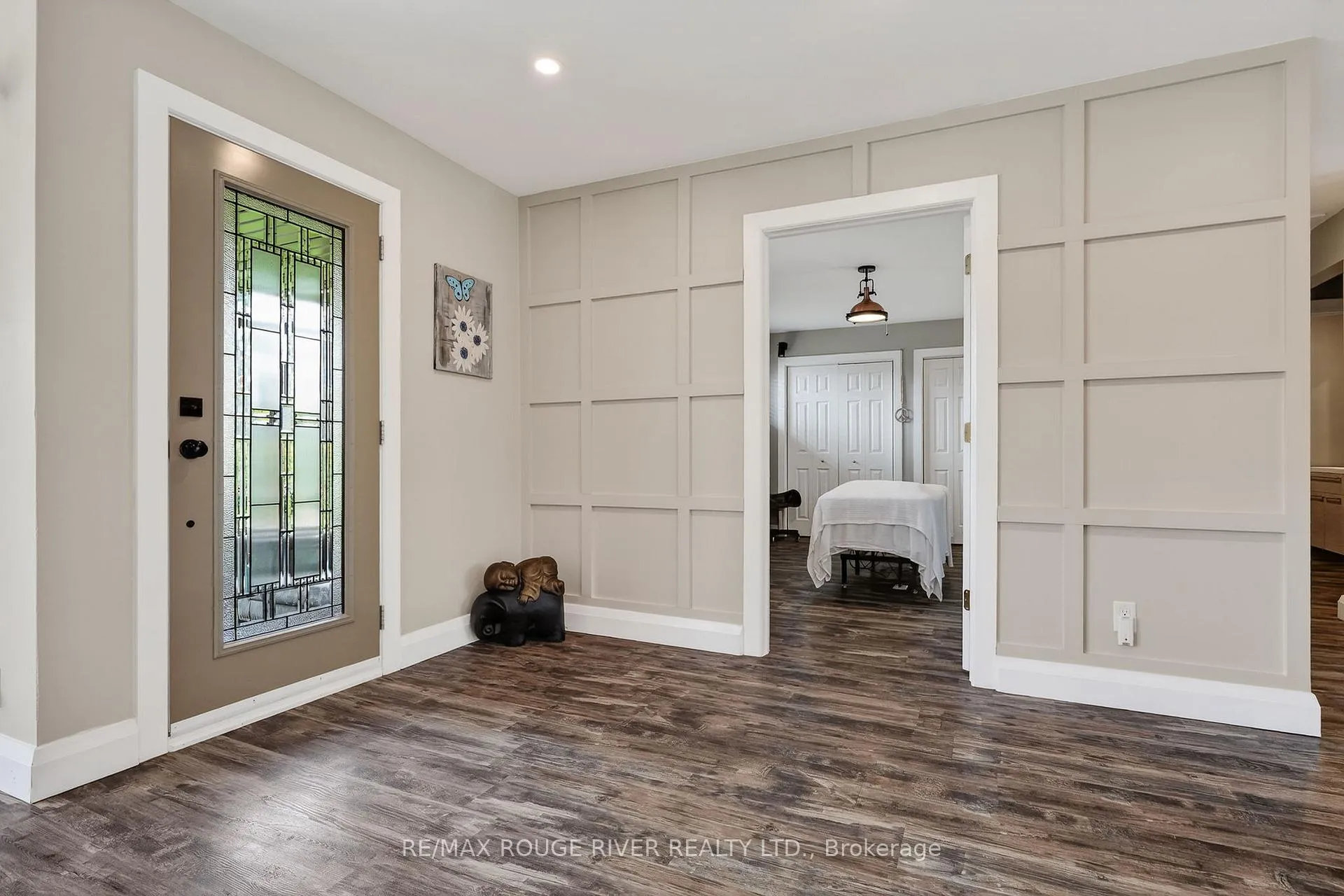 Photo 9 of 6 St. Lawrence Place, Cobourg — HOMEH