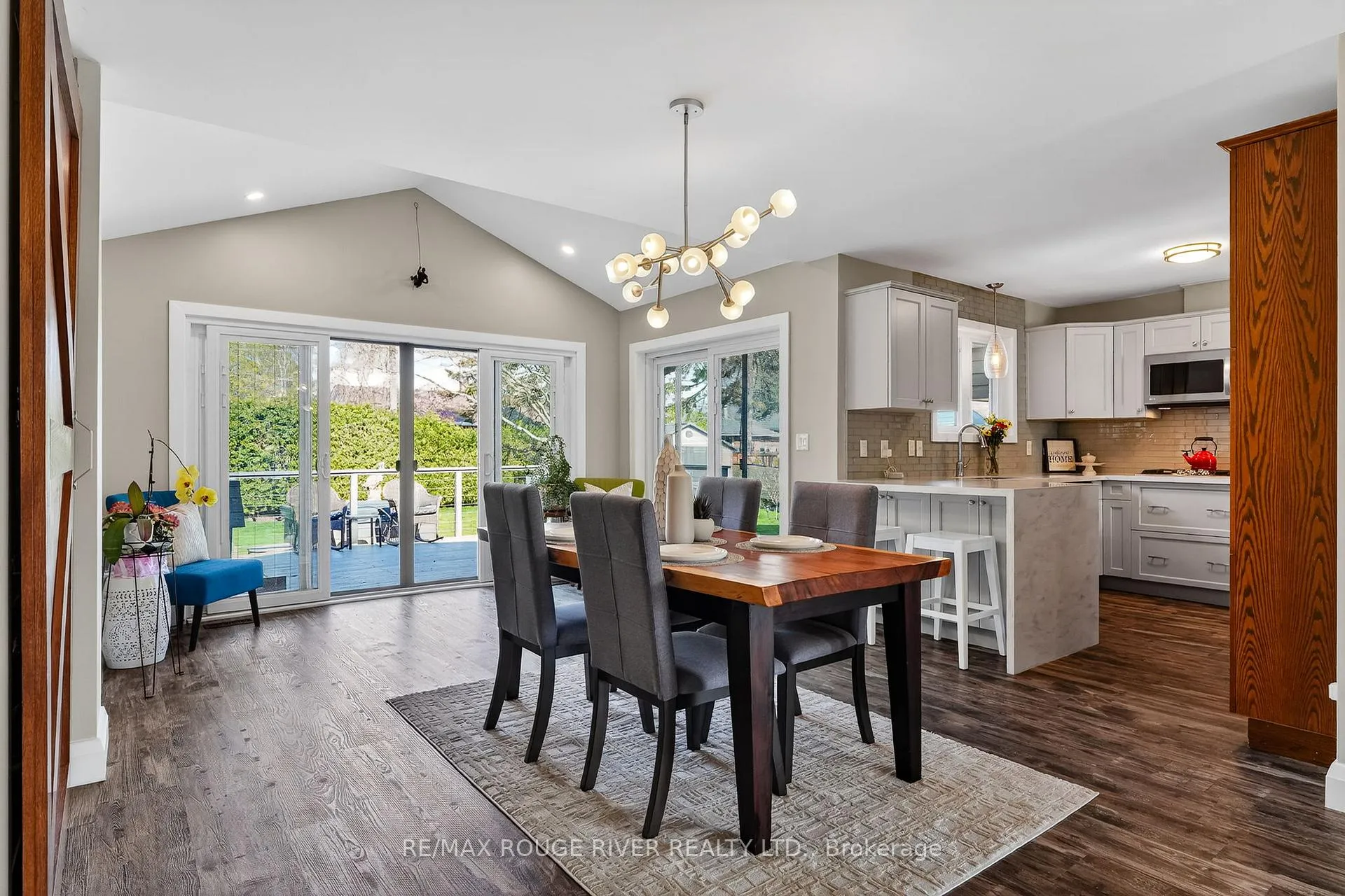 Photo 14 of 6 St. Lawrence Place, Cobourg — HOMEH