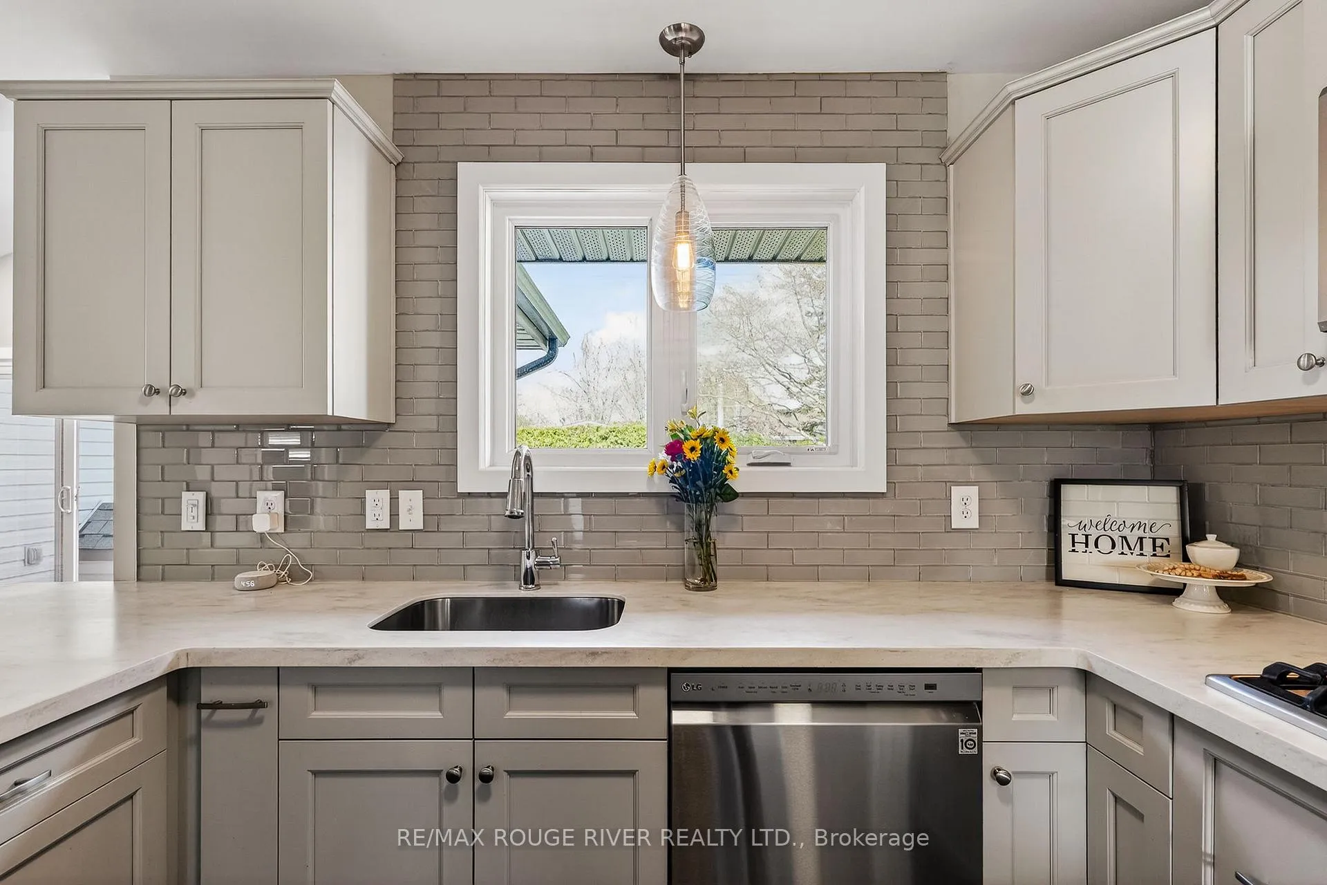 Photo 20 of 6 St. Lawrence Place, Cobourg — HOMEH