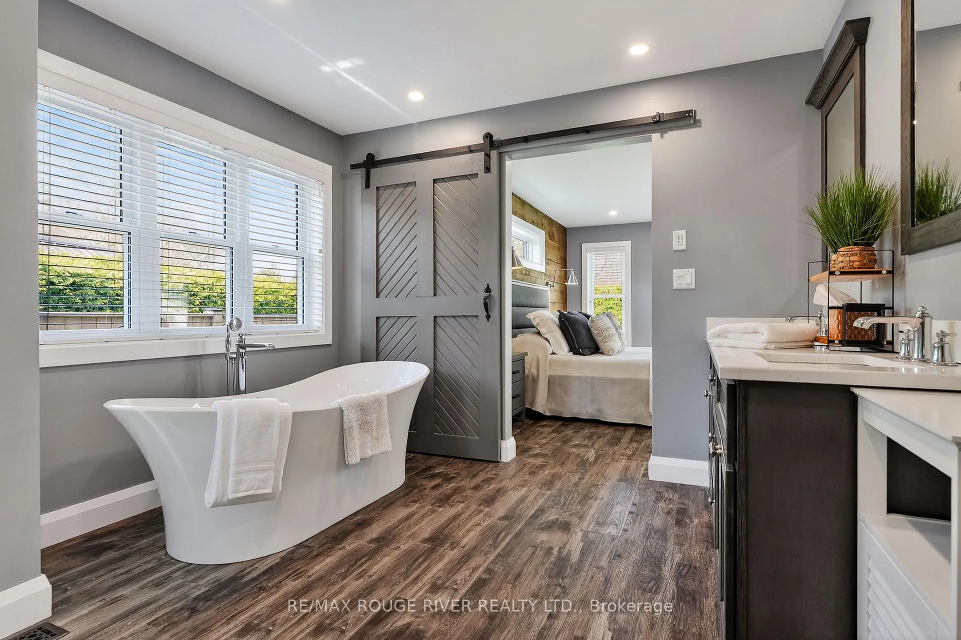 Photo 34 of 6 St. Lawrence Place, Cobourg — HOMEH