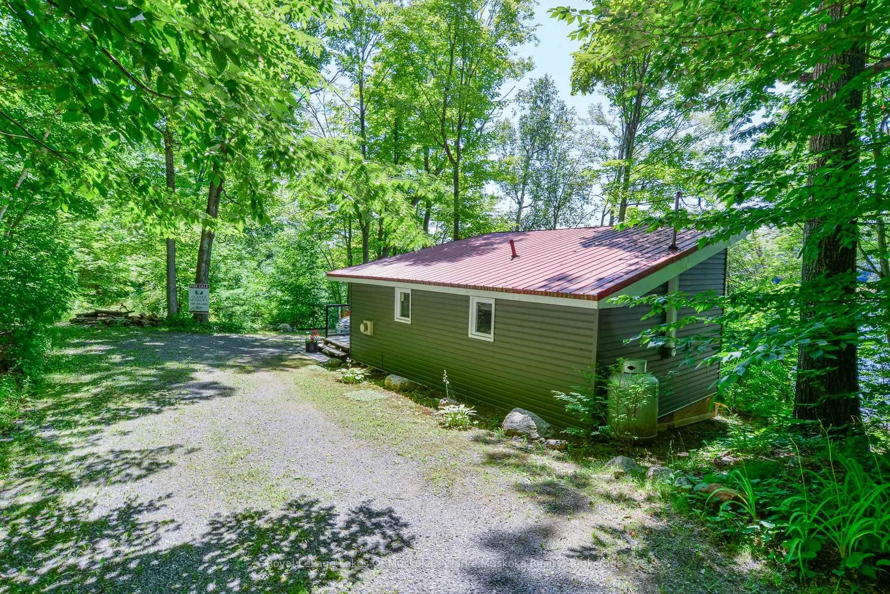 Photo 11 of Unit 7, 7 Silver Point Road, Seguin — HOMEH