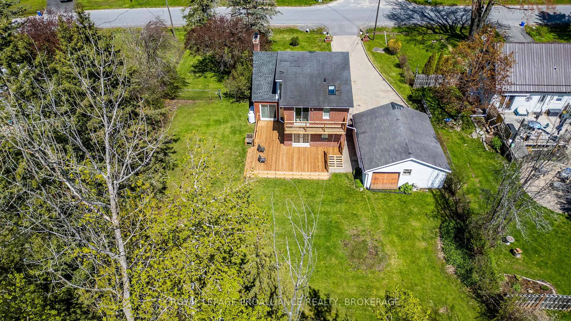 Photo 2 of 1705 Marian Crescent, Kingston, City North of 401 — HOMEH