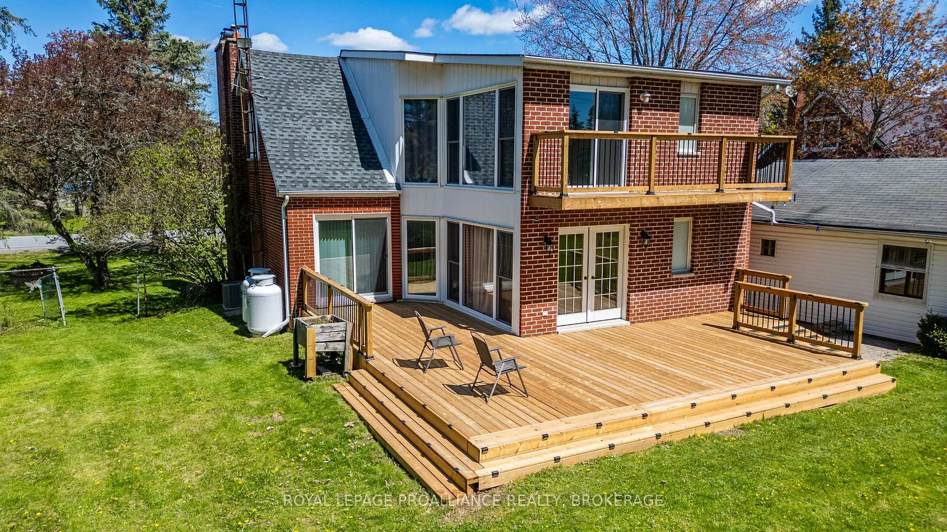 Photo 5 of 1705 Marian Crescent, Kingston, City North of 401 — HOMEH