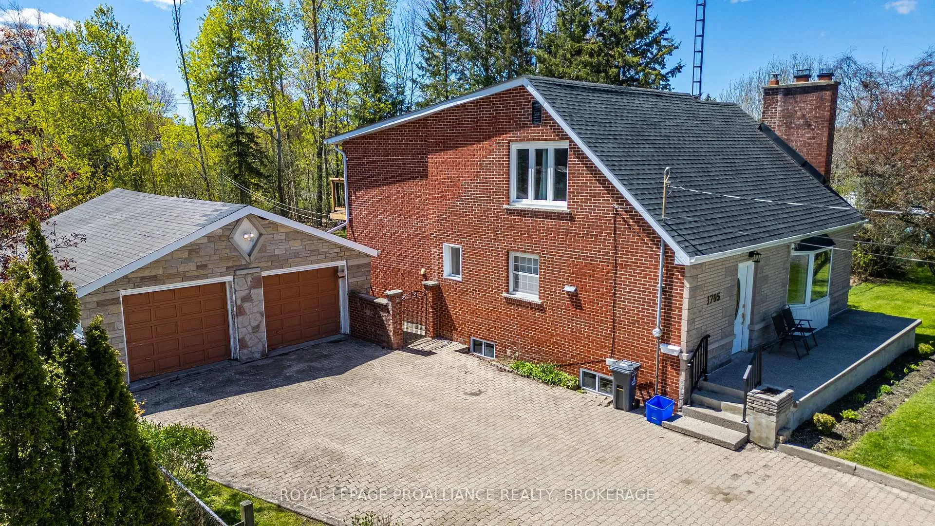 Photo 13 of 1705 Marian Crescent, Kingston, City North of 401 — HOMEH