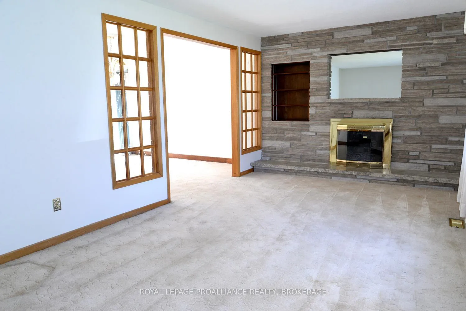 Photo 16 of 1705 Marian Crescent, Kingston, City North of 401 — HOMEH