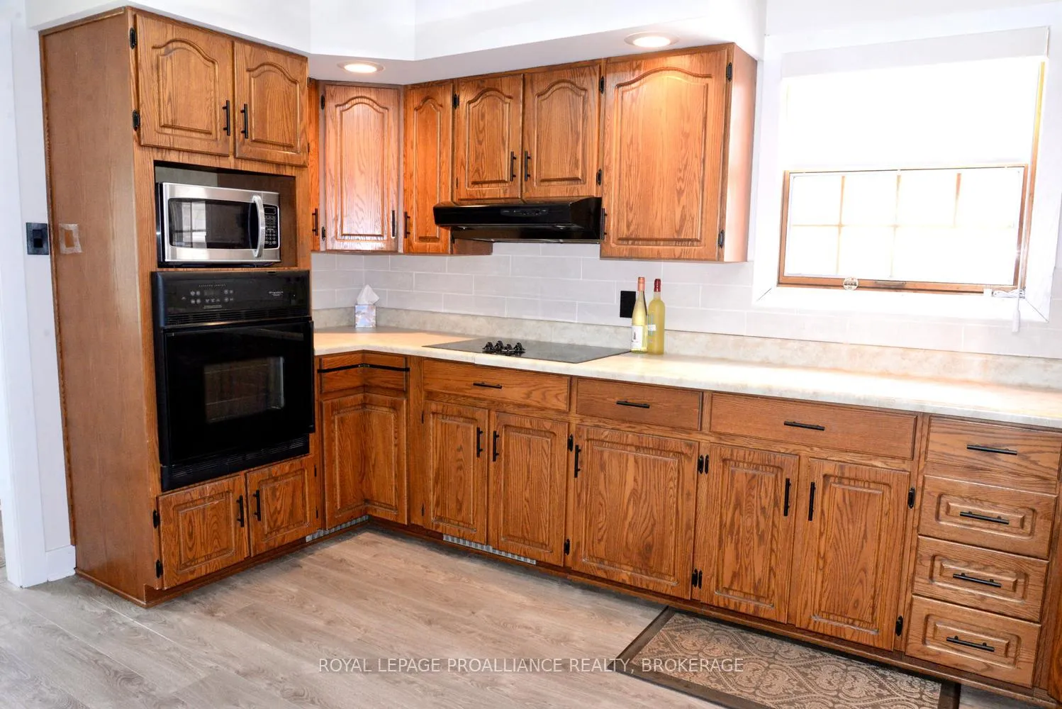 Photo 25 of 1705 Marian Crescent, Kingston, City North of 401 — HOMEH