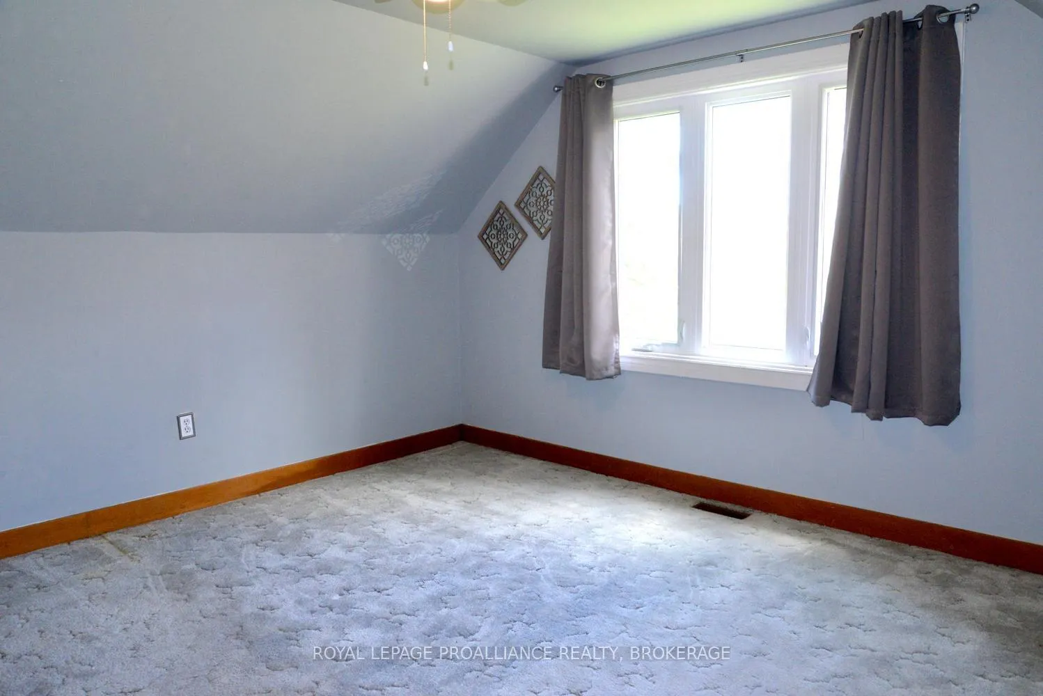 Photo 29 of 1705 Marian Crescent, Kingston, City North of 401 — HOMEH