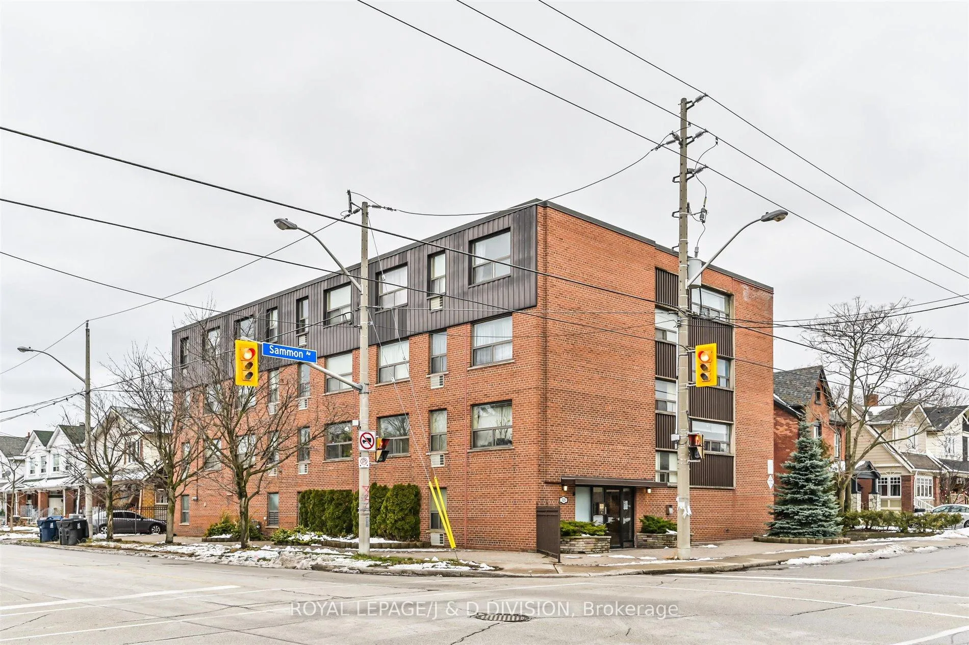 Photo 10 of Unit 105, 325 Sammon Avenue, Toronto, Danforth Village-East York — HOMEH
