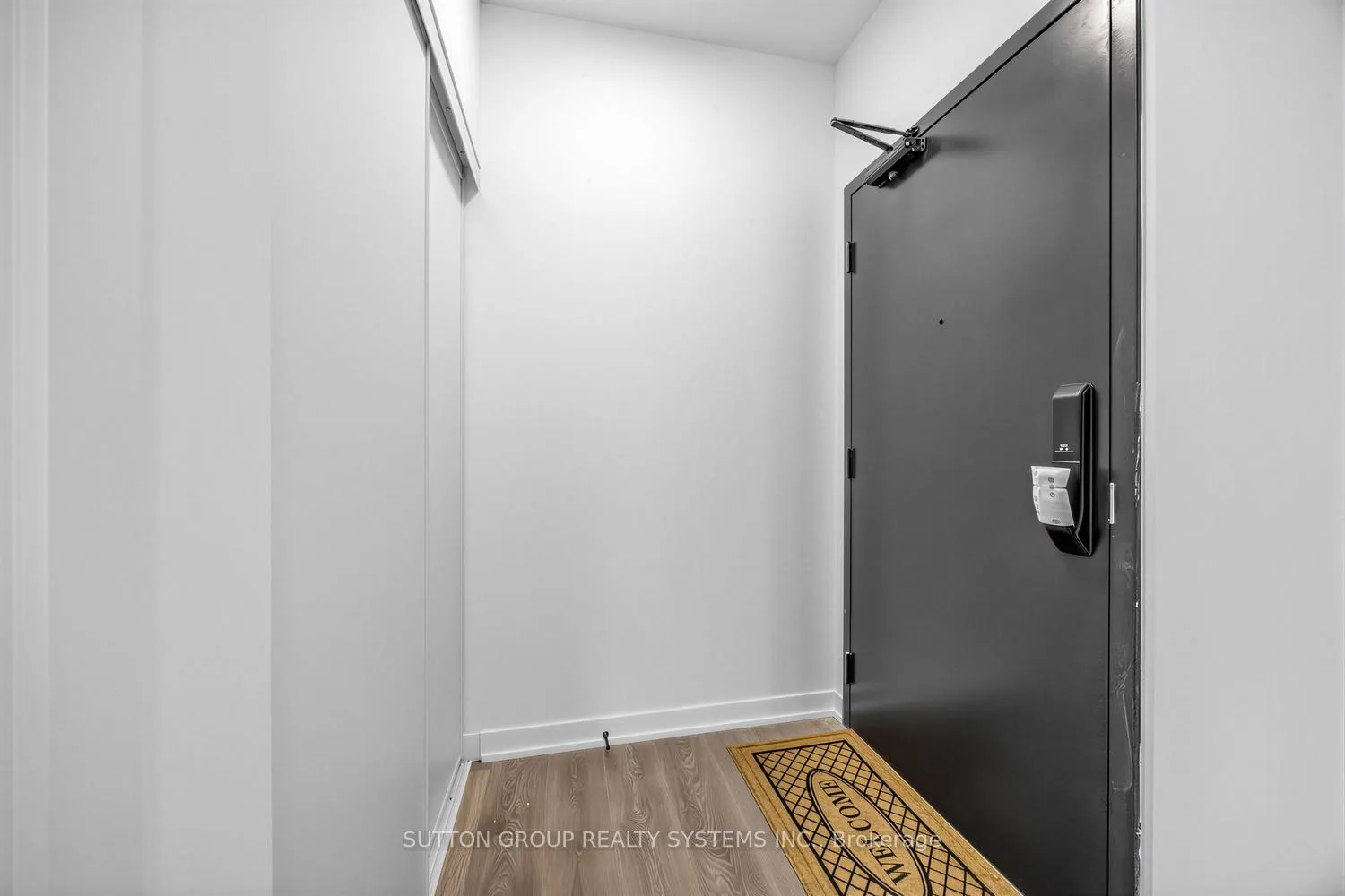 Photo 7 of Unit C 902, 4878 Powers Common, Burlington, Alton — HOMEH