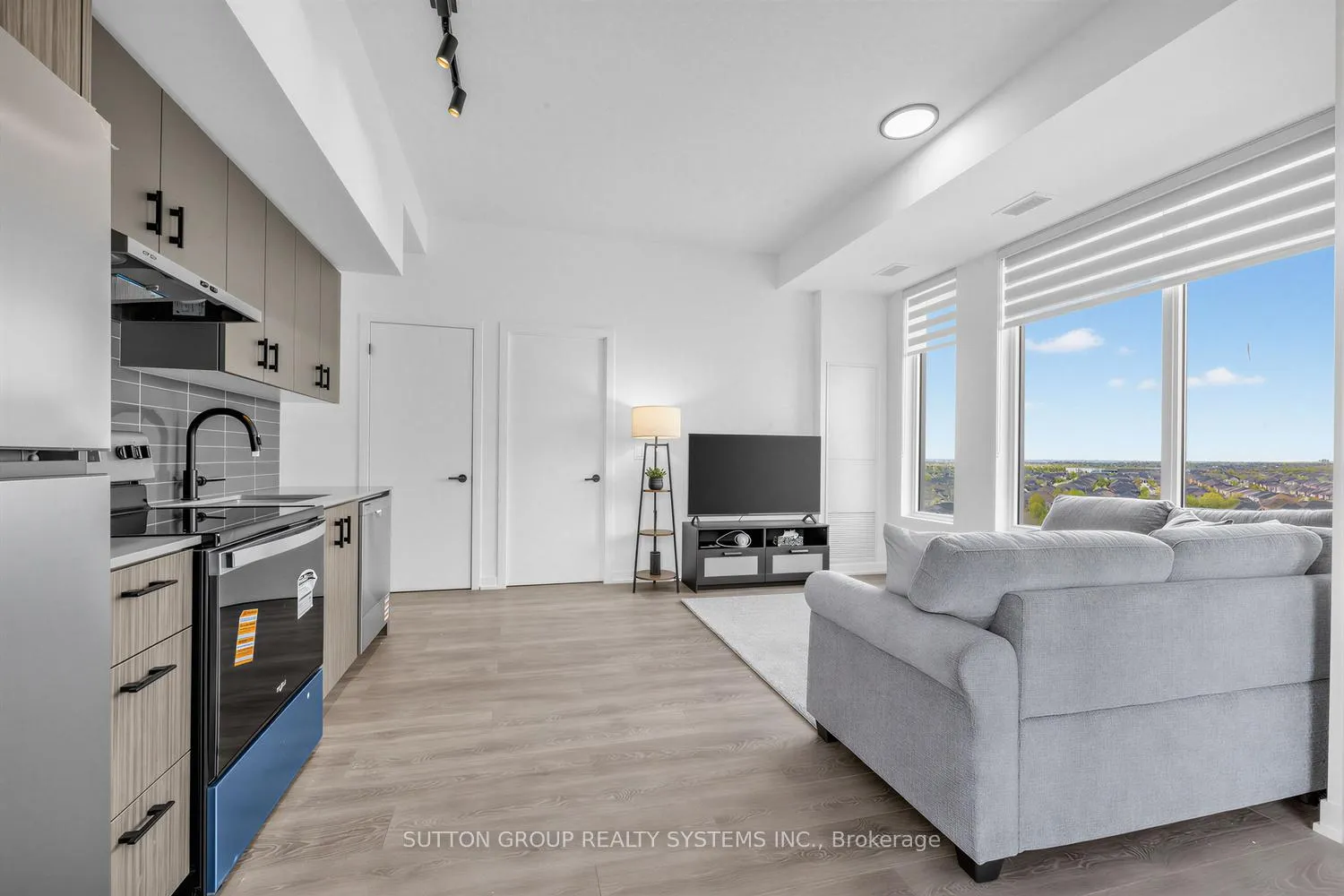 Photo 13 of Unit C 902, 4878 Powers Common, Burlington, Alton — HOMEH