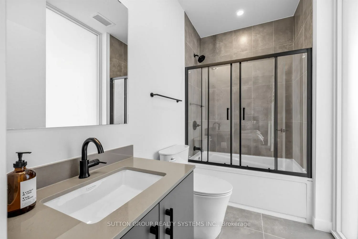 Photo 19 of Unit C 902, 4878 Powers Common, Burlington, Alton — HOMEH