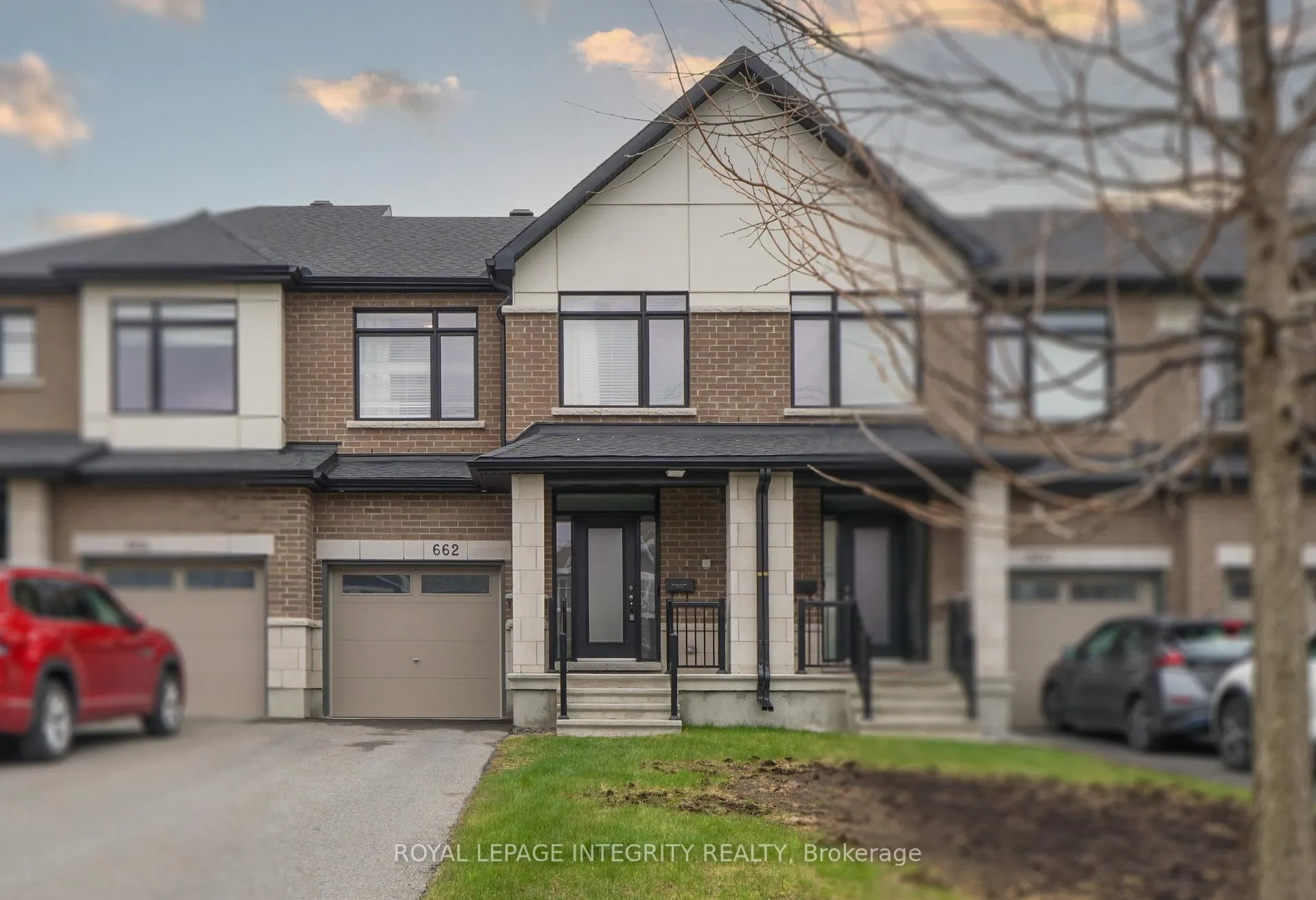 Front of 662 Putney Crescent