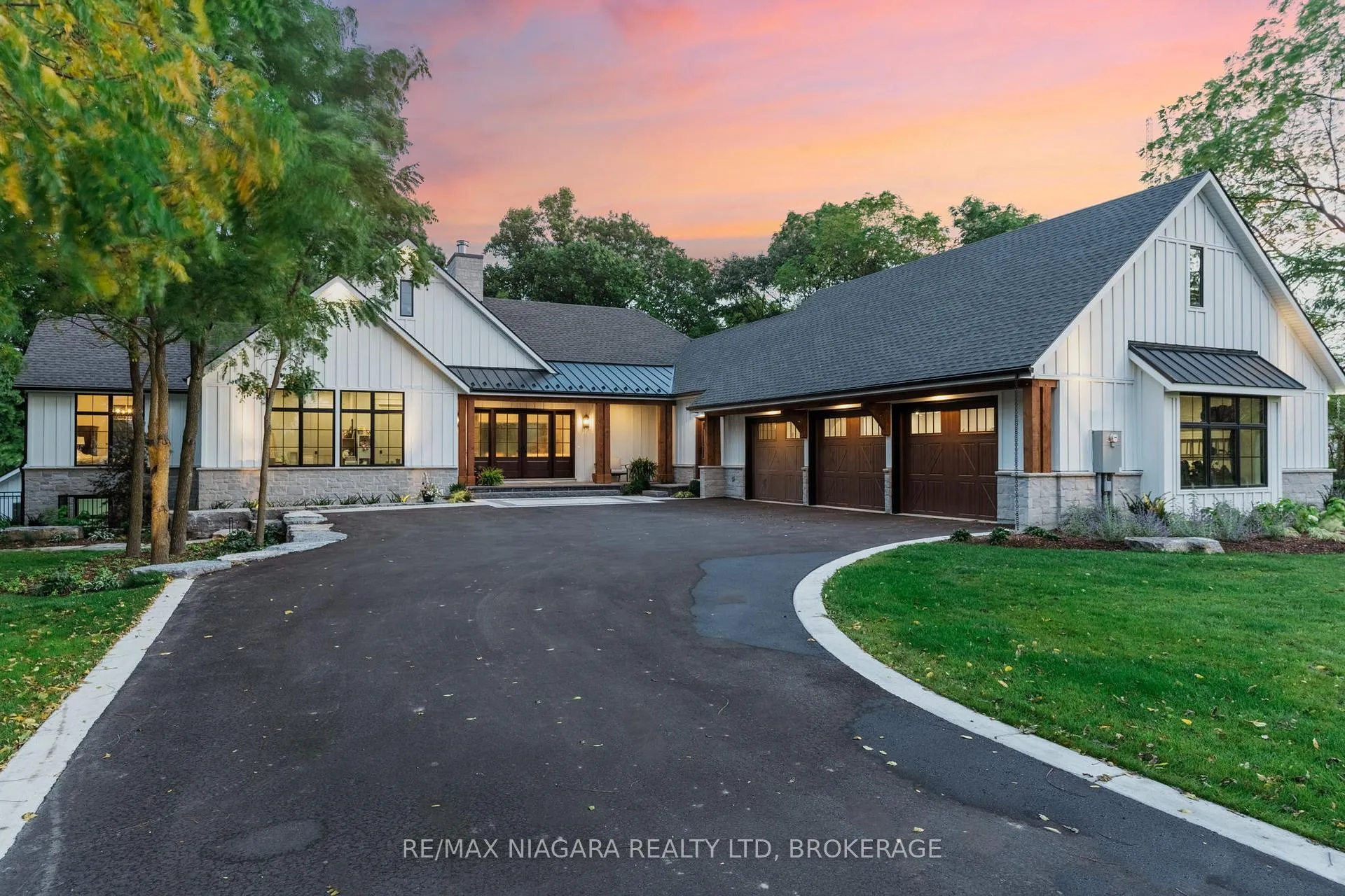 Photo 2 of 315 Tice Road, Pelham, North Pelham — HOMEH