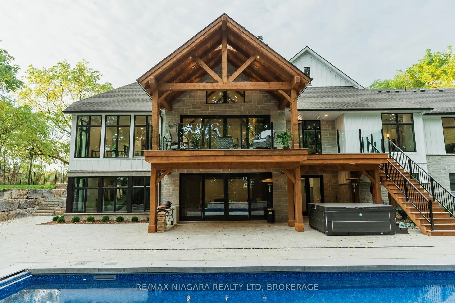 Photo 3 of 315 Tice Road, Pelham, North Pelham — HOMEH