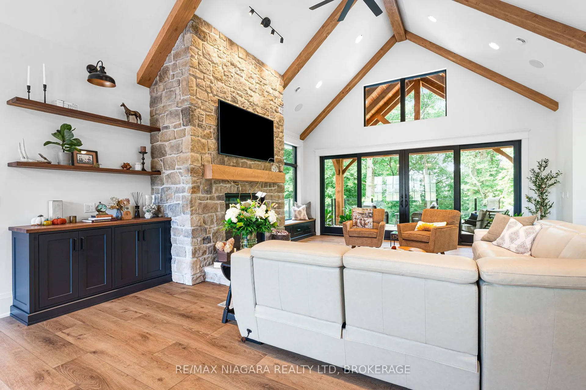 Photo 11 of 315 Tice Road, Pelham, North Pelham — HOMEH