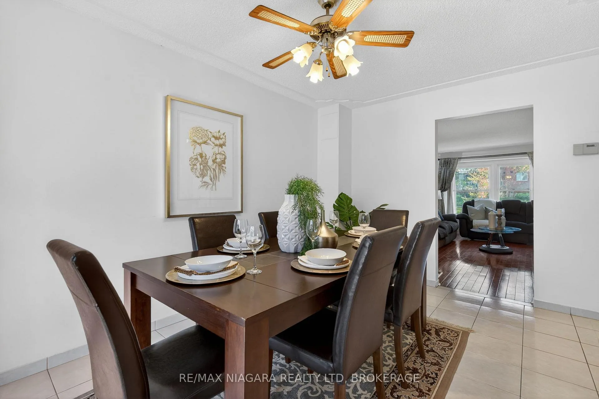 Photo 7 of 23 Windward Street, St. Catharines, Carlton/Bunting — HOMEH