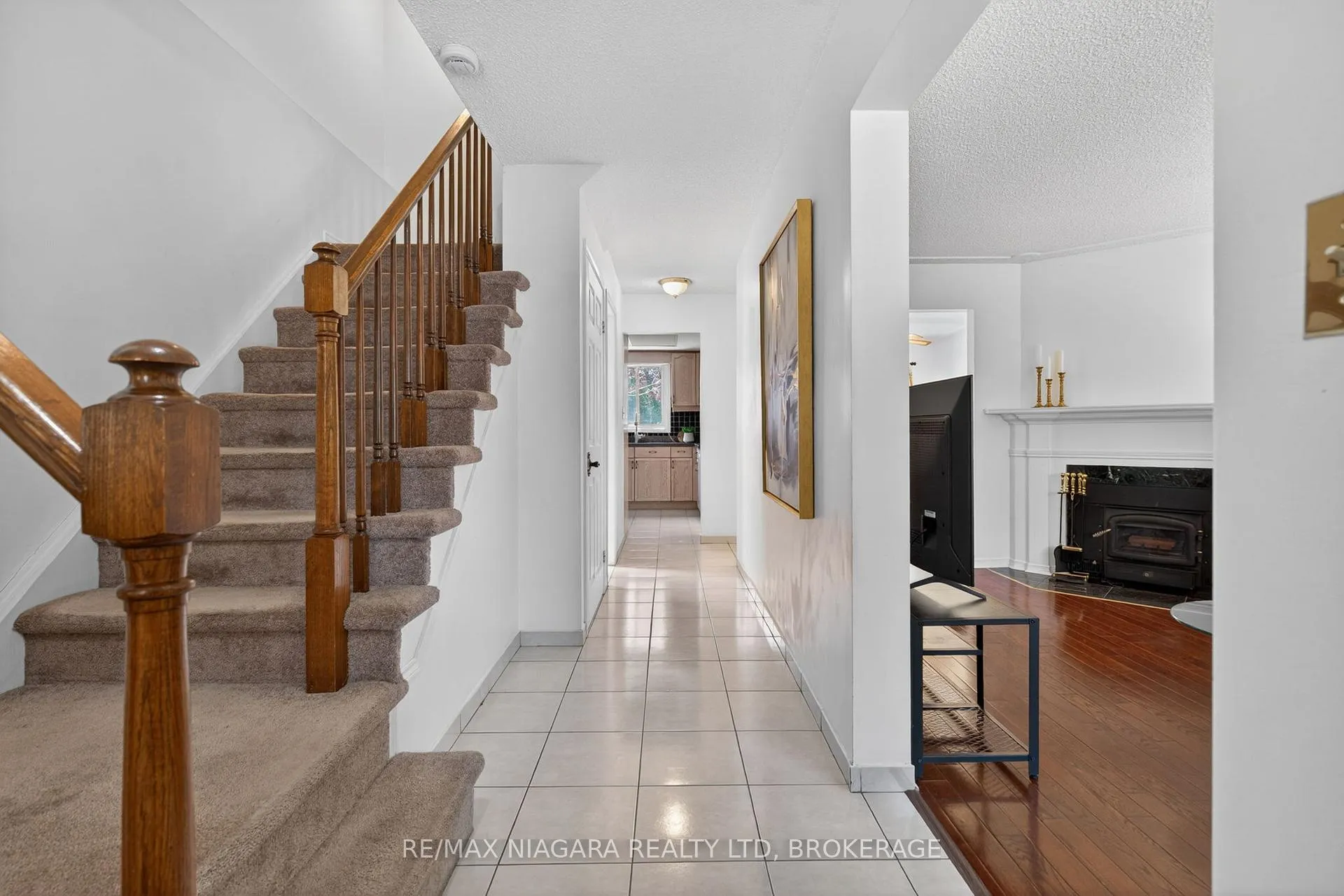 Photo 13 of 23 Windward Street, St. Catharines, Carlton/Bunting — HOMEH