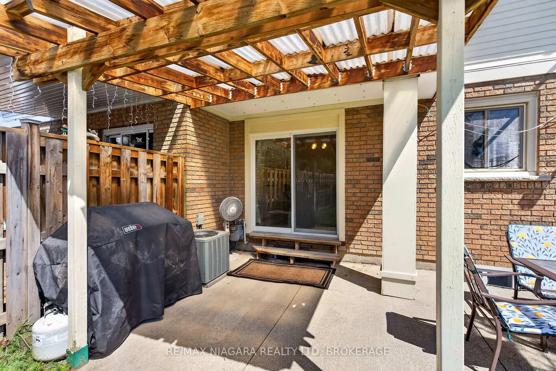 Photo 26 of 23 Windward Street, St. Catharines, Carlton/Bunting — HOMEH