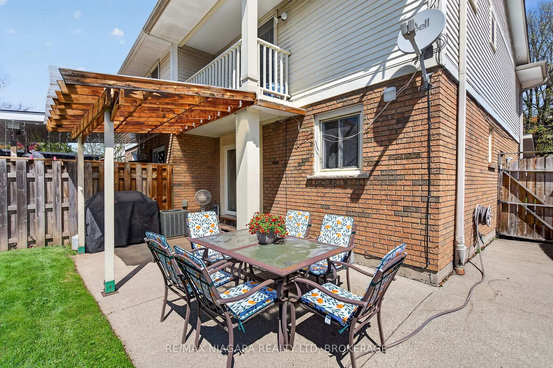 Photo 27 of 23 Windward Street, St. Catharines, Carlton/Bunting — HOMEH