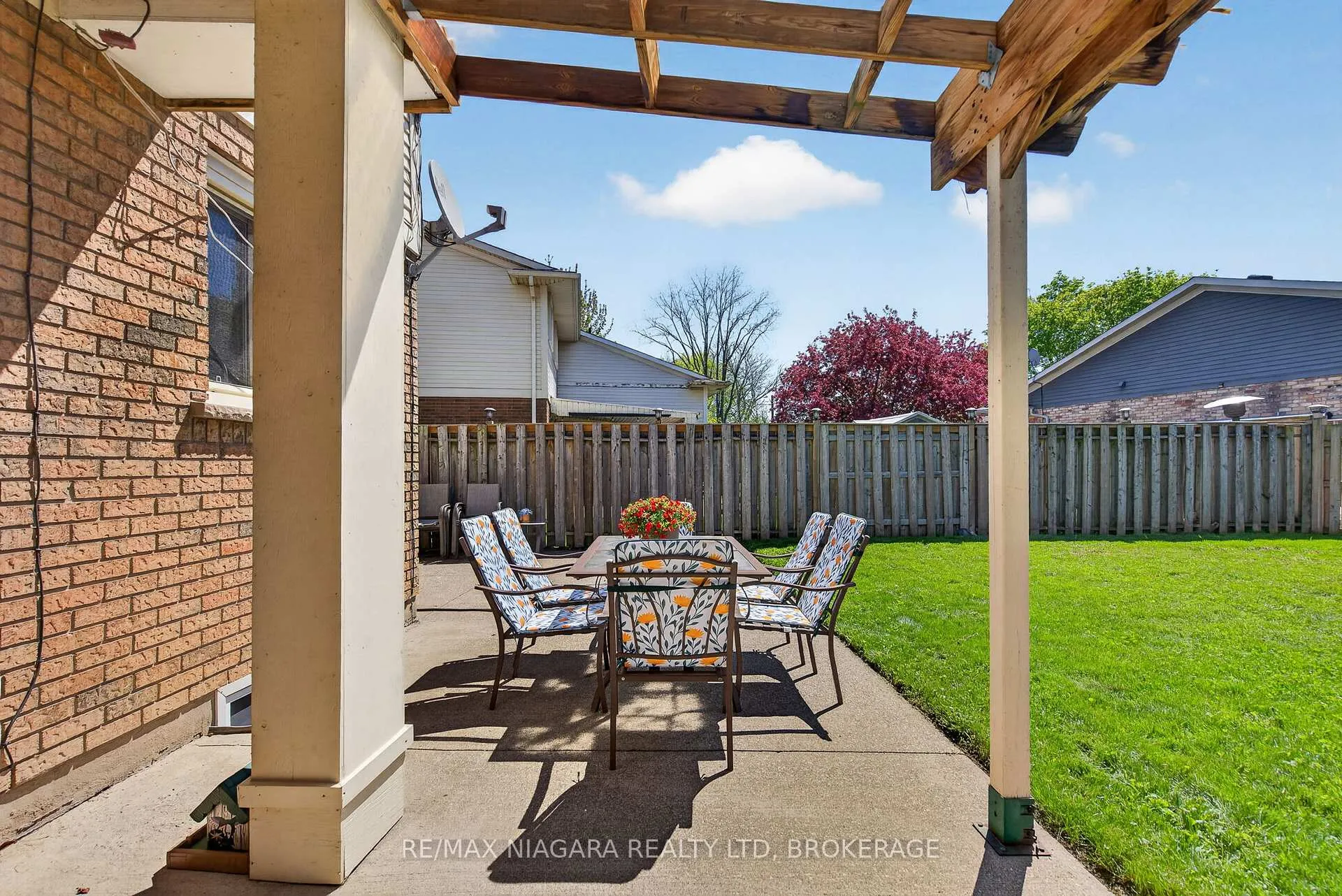 Photo 28 of 23 Windward Street, St. Catharines, Carlton/Bunting — HOMEH