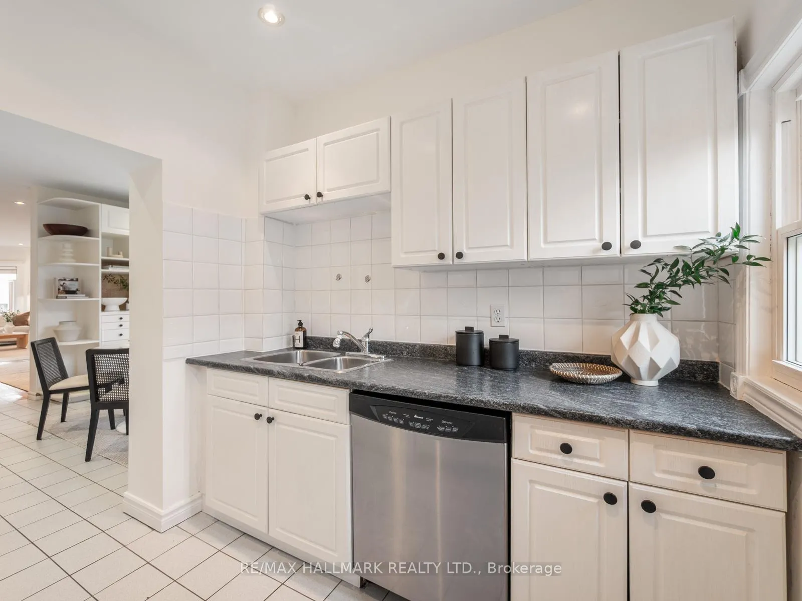 Photo 10 of 797 Carlaw Avenue, Toronto, Playter Estates-Danforth — HOMEH