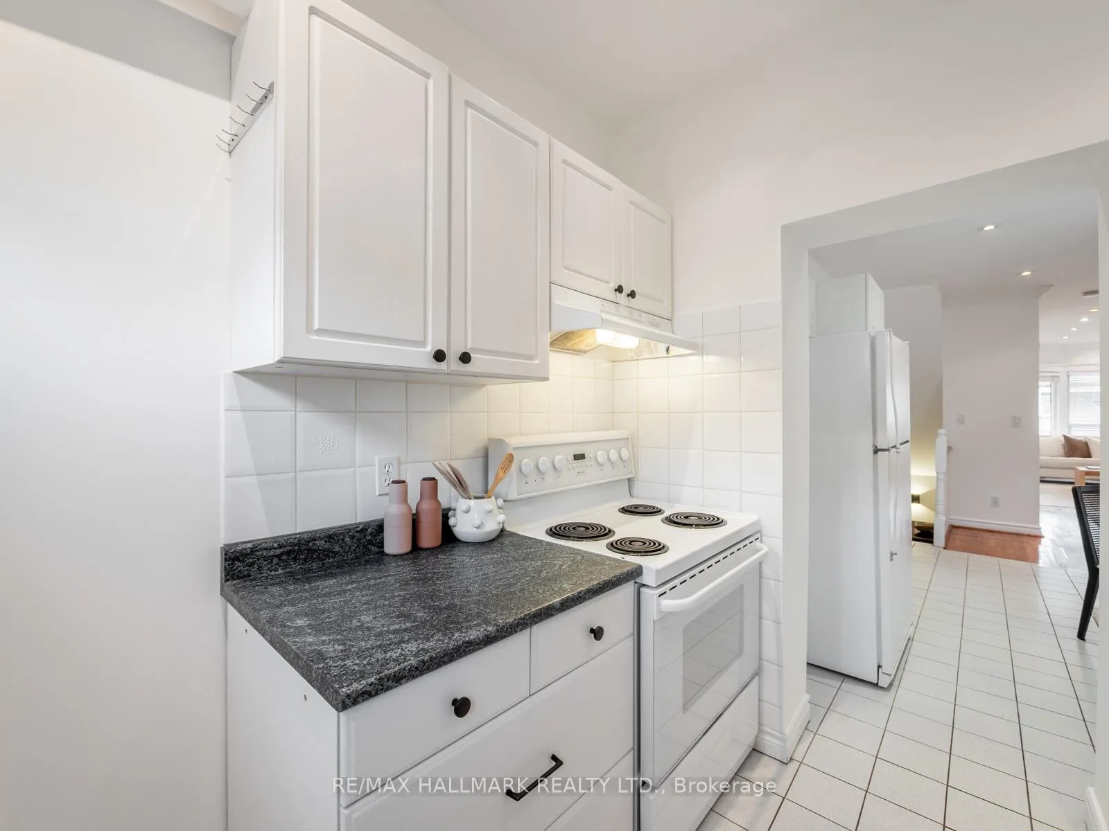 Photo 11 of 797 Carlaw Avenue, Toronto, Playter Estates-Danforth — HOMEH