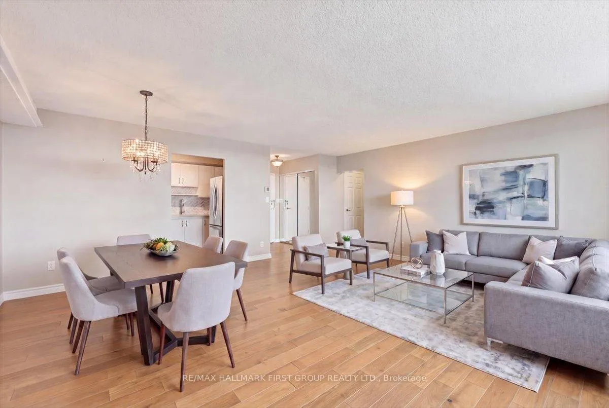 Photo 4 of Unit 14, 55 William Street E, Oshawa, O'Neill — HOMEH