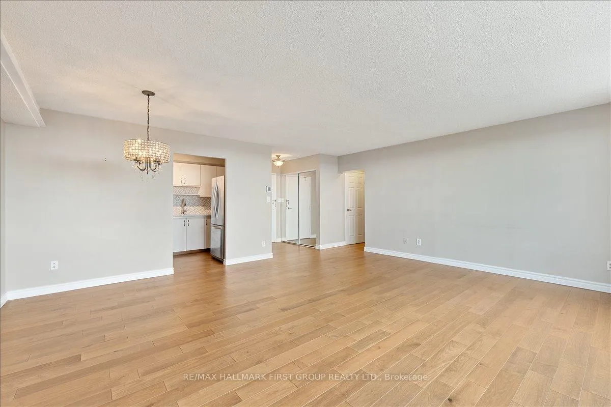Photo 5 of Unit 14, 55 William Street E, Oshawa, O'Neill — HOMEH