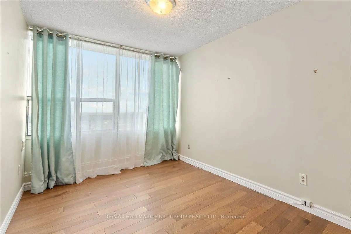 Photo 29 of Unit 14, 55 William Street E, Oshawa, O'Neill — HOMEH