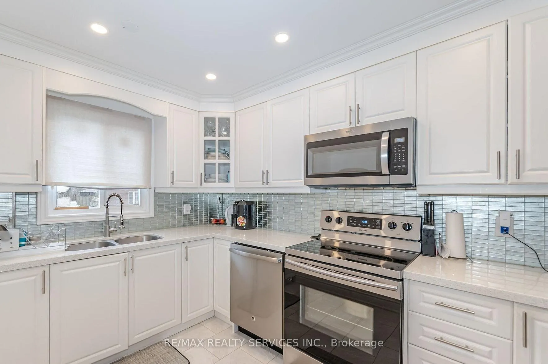 Photo 5 of 9 Hawkins Court, Brampton, Central Park — HOMEH