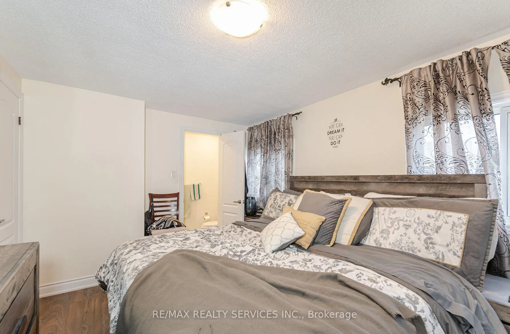Photo 8 of 9 Hawkins Court, Brampton, Central Park — HOMEH