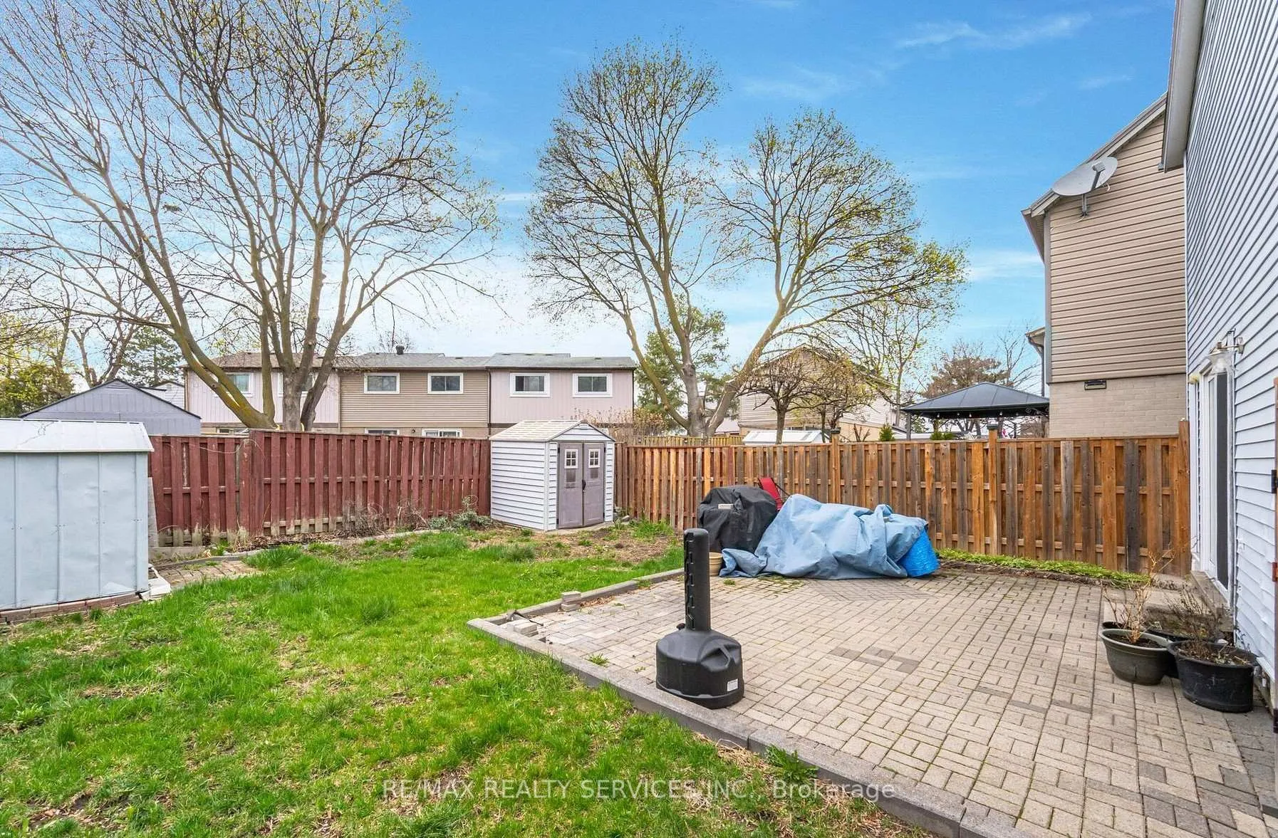 Photo 11 of 9 Hawkins Court, Brampton, Central Park — HOMEH