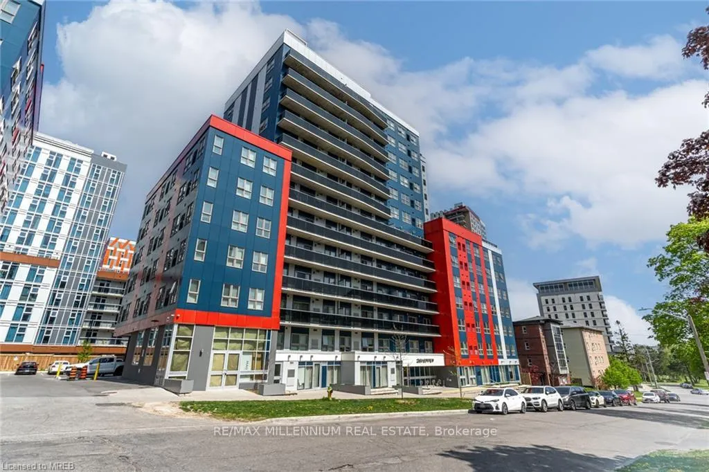 Front of Unit 1103, 258A Sunview Street