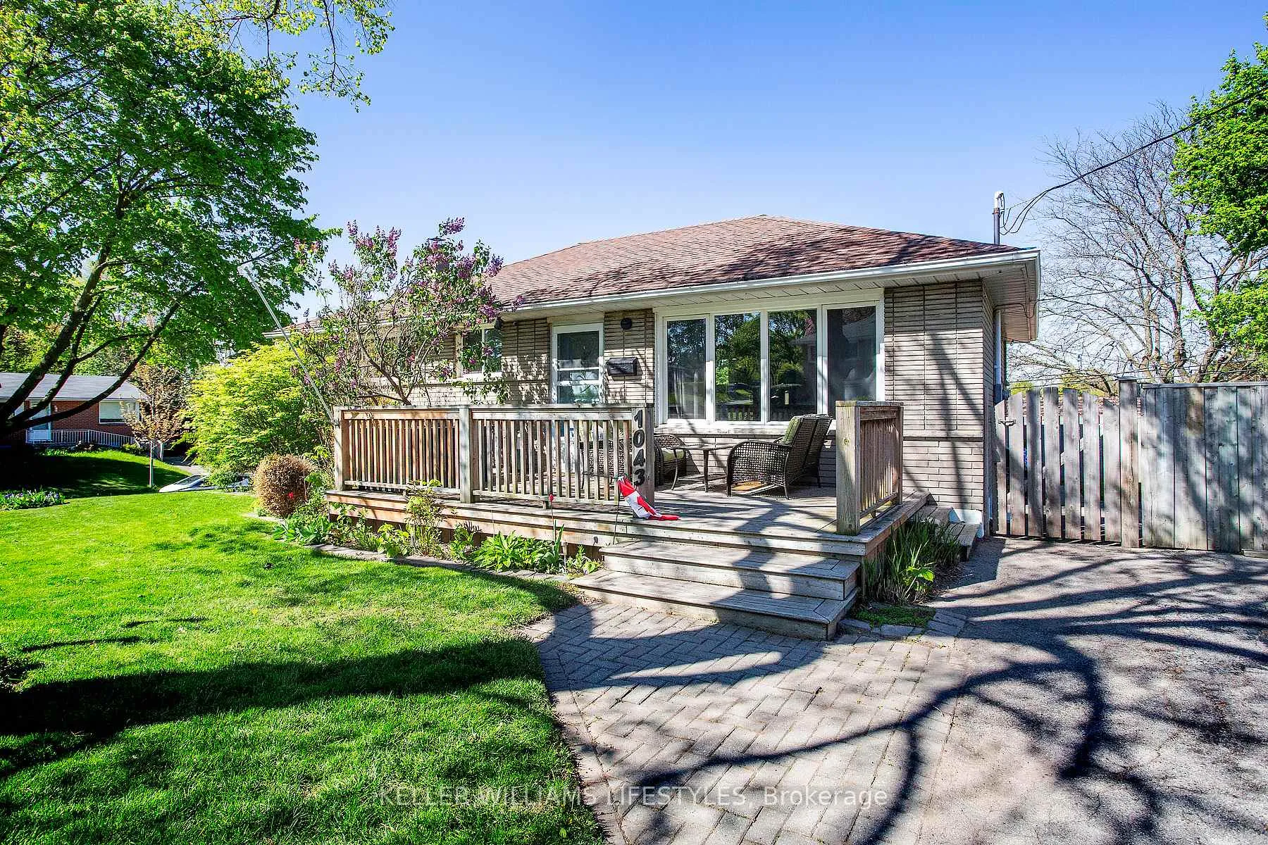 Photo 2 of 1043 Eagle Drive, London, South J — HOMEH