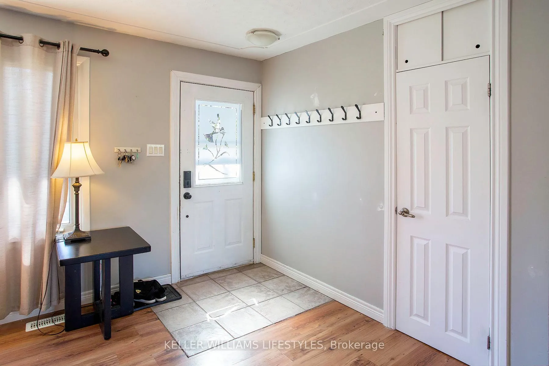 Photo 3 of 1043 Eagle Drive, London, South J — HOMEH