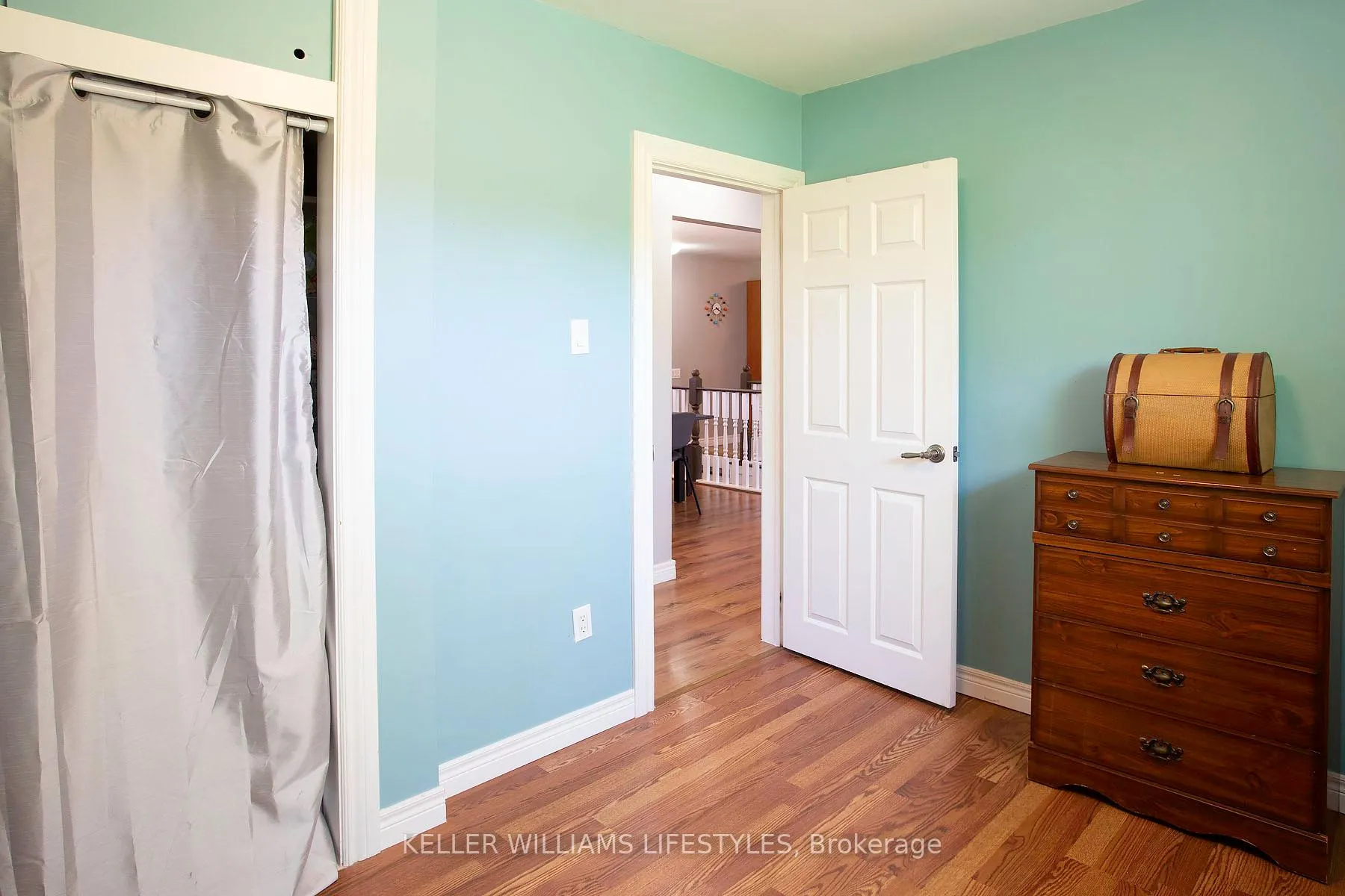 Photo 15 of 1043 Eagle Drive, London, South J — HOMEH