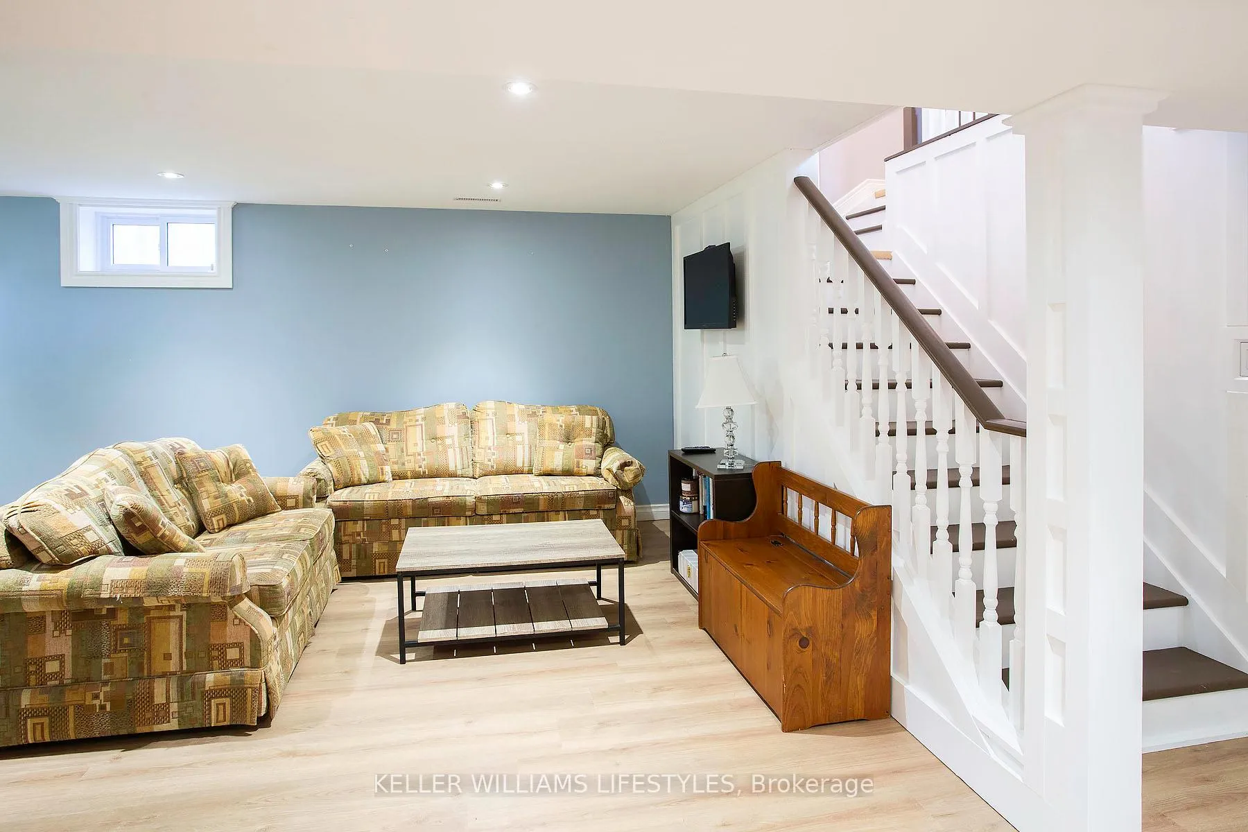 Photo 17 of 1043 Eagle Drive, London, South J — HOMEH