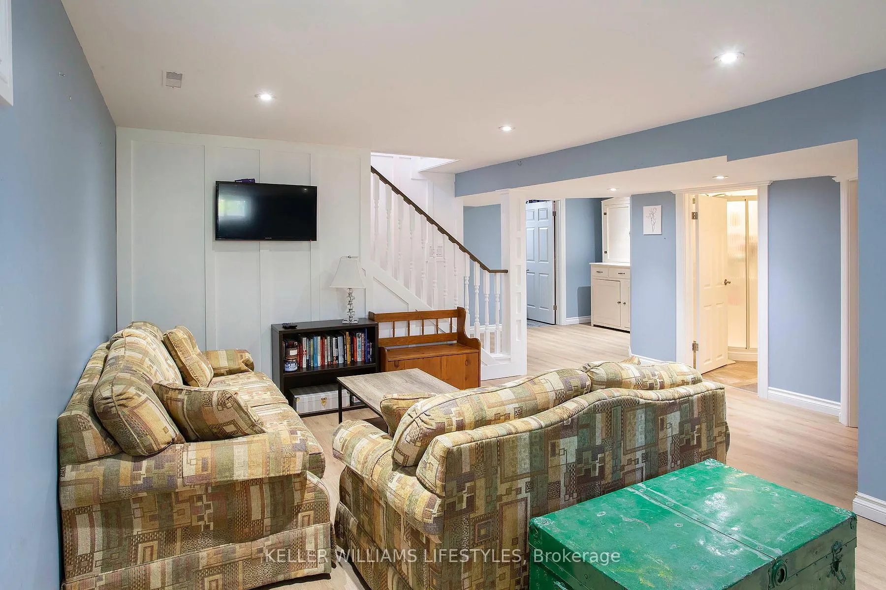 Photo 19 of 1043 Eagle Drive, London, South J — HOMEH