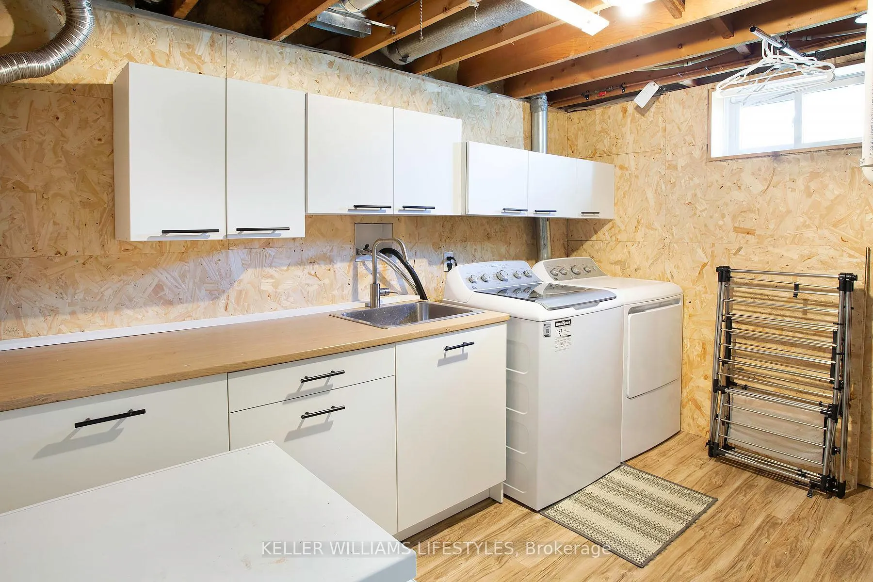 Photo 21 of 1043 Eagle Drive, London, South J — HOMEH