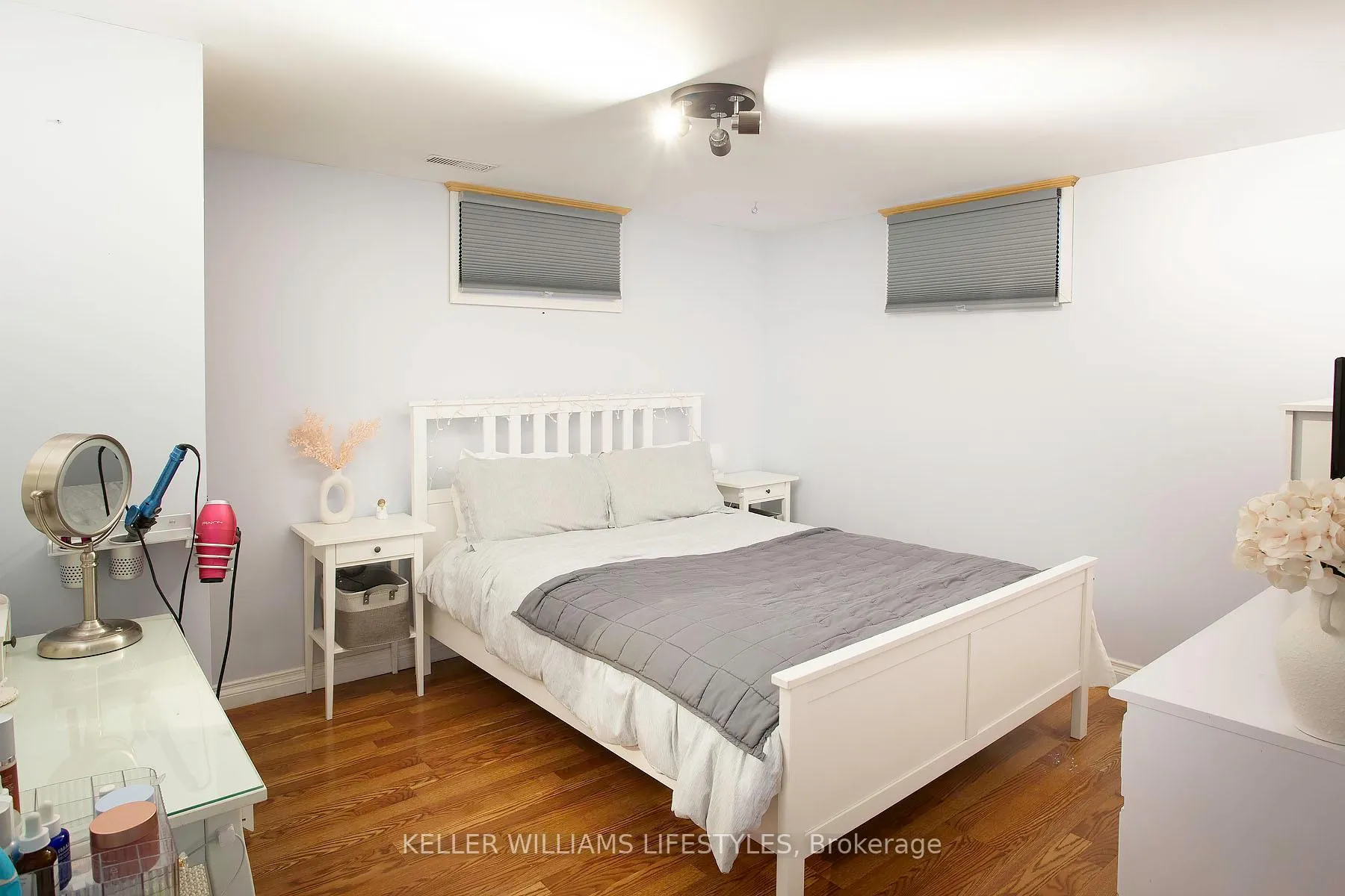 Photo 23 of 1043 Eagle Drive, London, South J — HOMEH