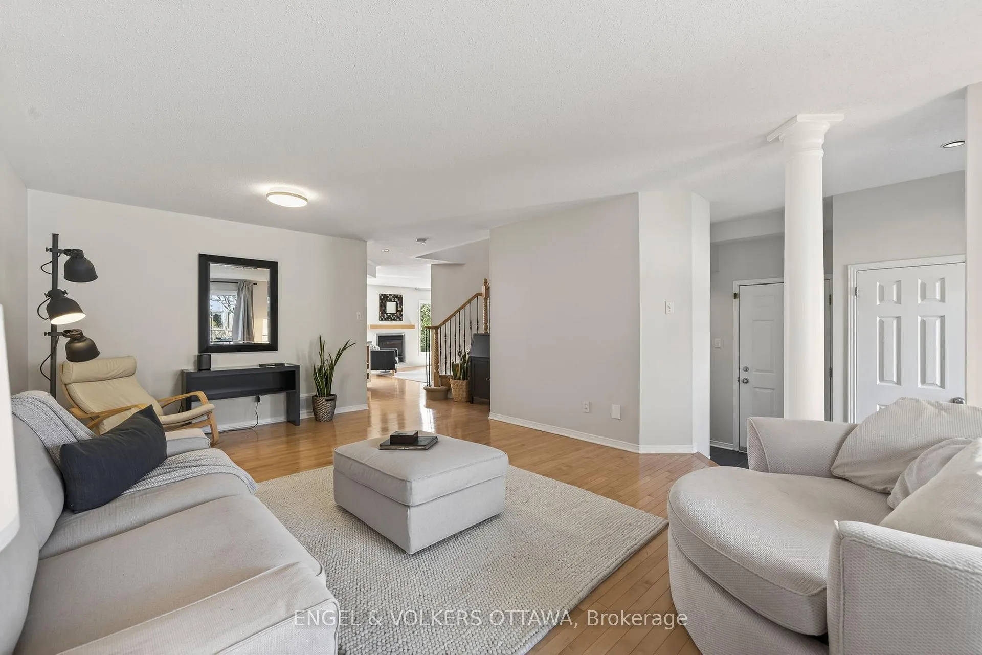 Photo 6 of 101 Scampton Drive, Ottawa, Kanata - Morgan's Grant/South March — HOMEH