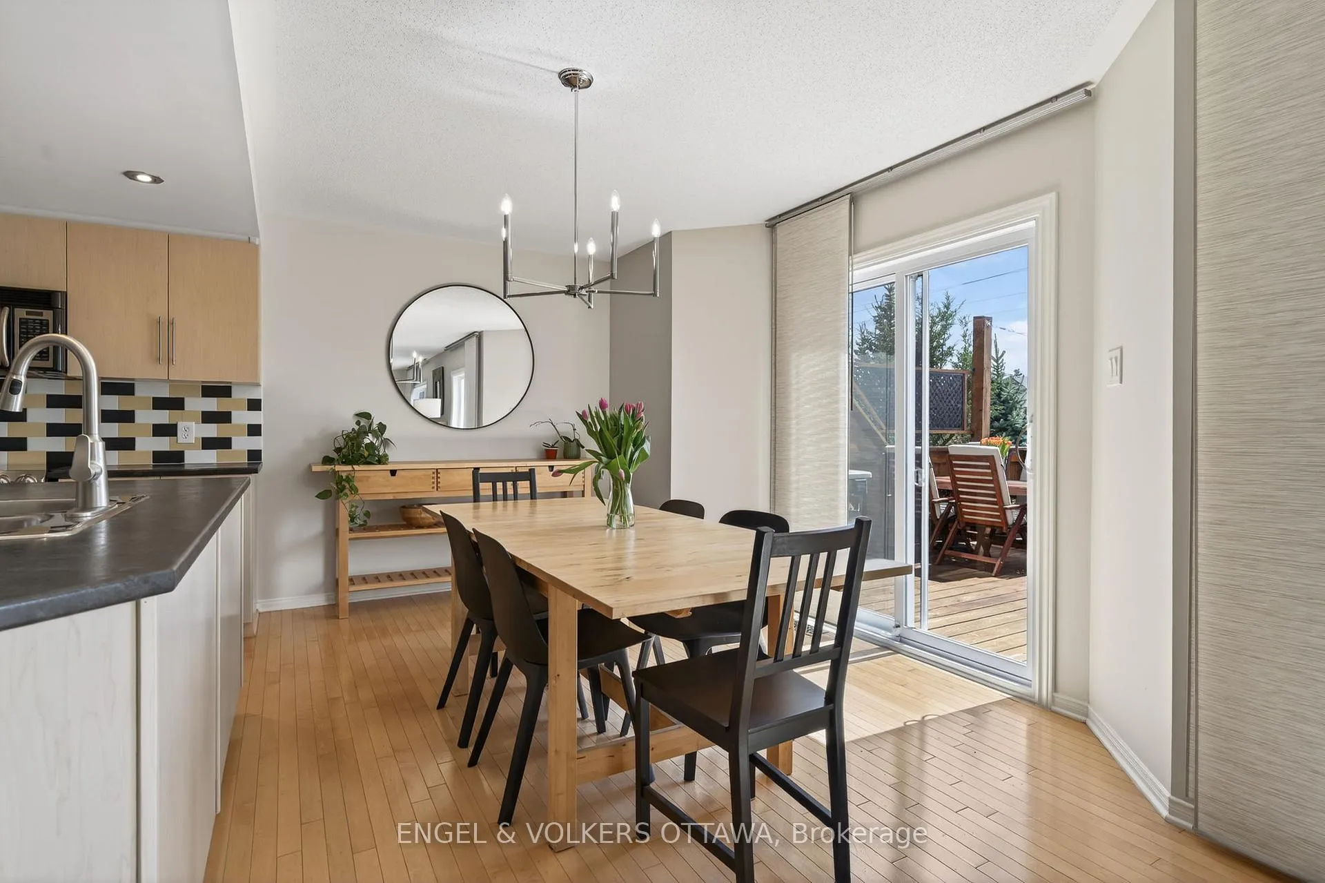 Photo 13 of 101 Scampton Drive, Ottawa, Kanata - Morgan's Grant/South March — HOMEH