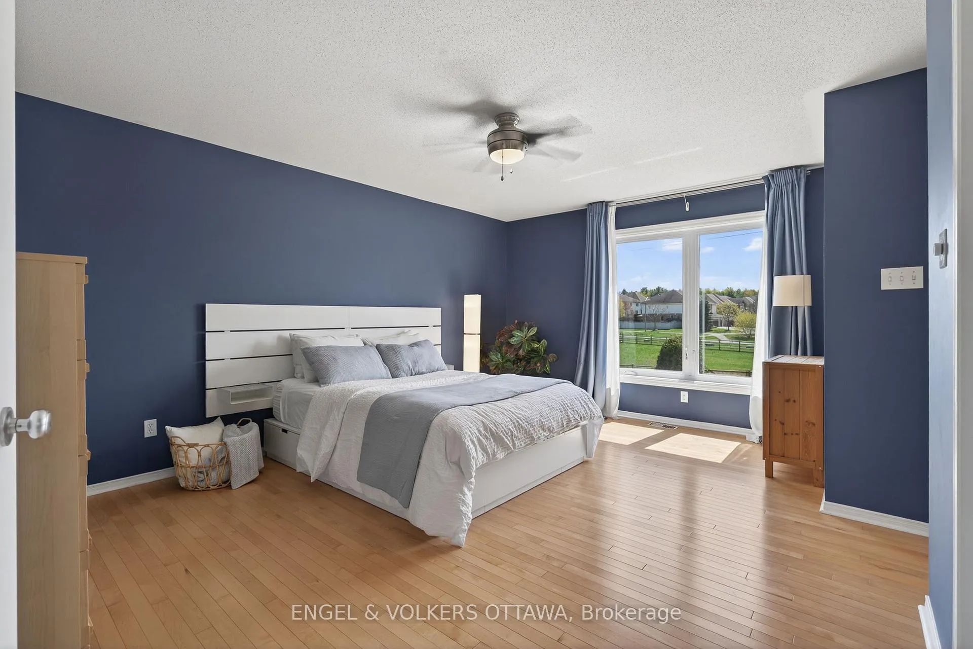 Photo 18 of 101 Scampton Drive, Ottawa, Kanata - Morgan's Grant/South March — HOMEH